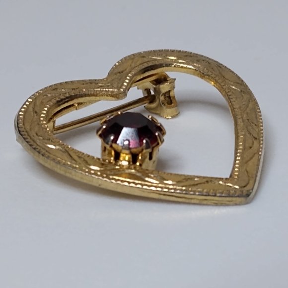 Vintage Heart Shaped Metal And Red Glass Brooch - Picture 6 of 13